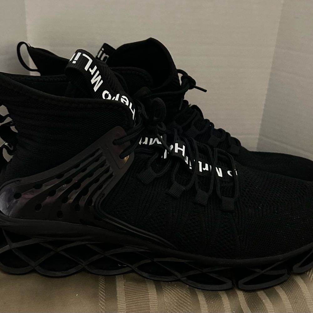 Hello MrLin Men’s athletic shoes size 13 - Picture 3 of 8